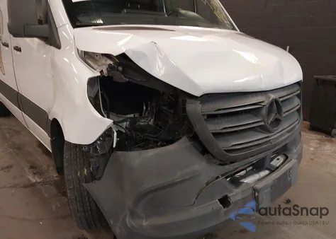 2019 Mercedes-Benz Sprinter 2500 High Roof V6/Standard Roof V6 from USA, damaged, VIN WD3PF0CD7KP054749